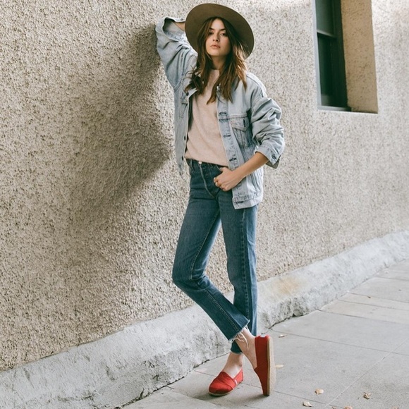 Toms Red Canvas Women’s Classics - Picture 6 of 7